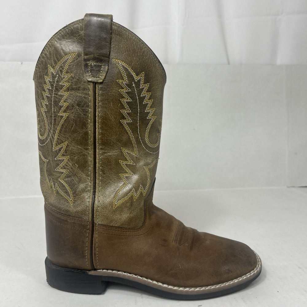 Boys Cody  James Cowboy  Square Tow Brown Boots  SIZE 5.0-D Rodeo